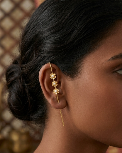 Gold Pearl Daisy Ear Climber 🌼 | Minimal Floral Ear Cuff ✨ | Elegant Pearl Ear Wrap, Feminine No Piercing Jewelry