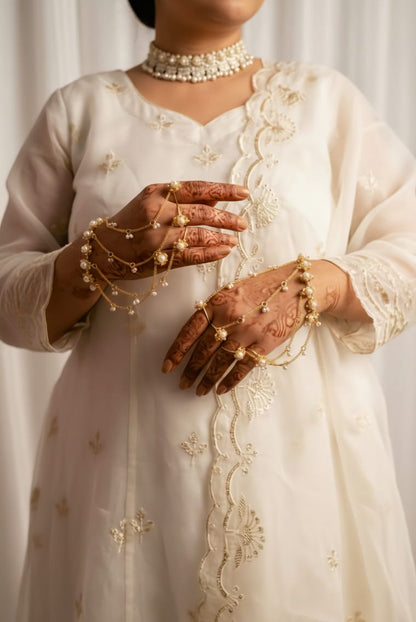 Gold-Plated Pearl Haathphool – Bridal Hand Chain Jewelry with Finger Rings