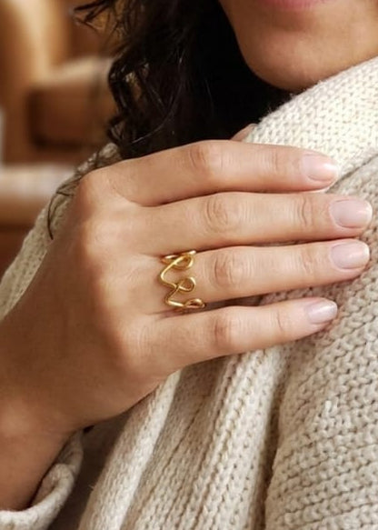 Gold Plated Abstract Wavy Ring • Modern Minimalist Zig Zag